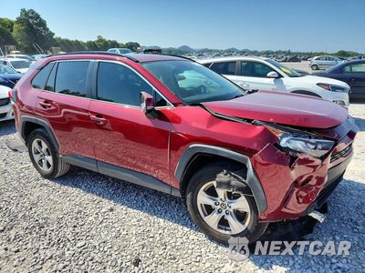 Czwarte zdjęcie samochodu z boku: 2019 TOYOTA RAV4 XLE VIN:2T3W1RFV9KC011691 - miniatura