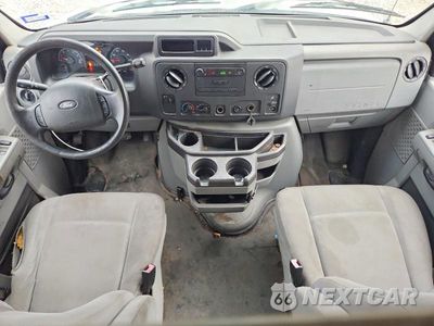 Zdjęcie 8 z 13 samochodu: 2013 FORD E250 DELIVERY VAN VIN:1FTNE2EW7DDA80556 - miniatura