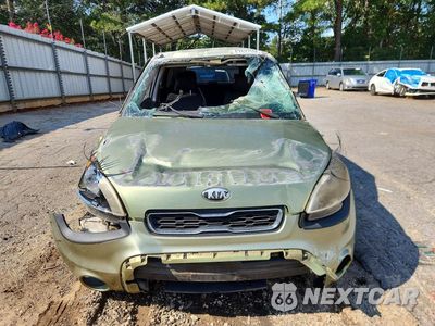 Piąte zdjęcie samochodu w środku: 2013 KIA SOUL BASE VIN:KNDJT2A51D7516270 - miniatura