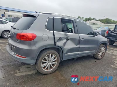 Trzecie zdjęcie samochodu z tyłu: 2013 VOLKSWAGEN TIGUAN S VIN:WVGBV7AX5DW004249 - miniatura