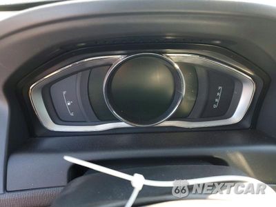 Zdjęcie 9 z 13 samochodu: 2015 VOLVO XC60 T6 PLATINUM VIN:YV449MDD6F2621734 - miniatura