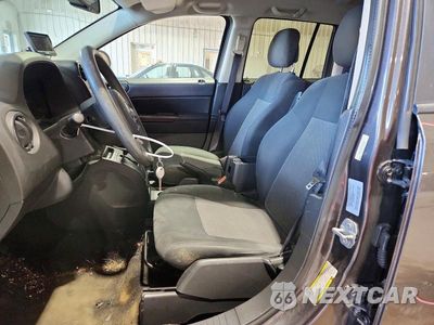 Zdjęcie 7 z 14 samochodu: 2016 JEEP COMPASS SPORT VIN:1C4NJCBA2GD705749 - miniatura