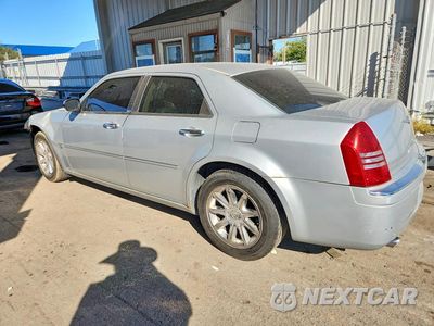 Drugie zdjęcie samochodu z przodu: 2005 CHRYSLER 300C HEMI C VIN:2C3JA63H45H502801 - miniatura