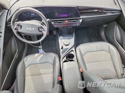 Zdjęcie 8 z 14 samochodu: 2023 KIA NIRO WIND VIN:KNDCR3L10P5053643 - miniatura
