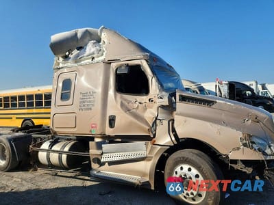 Zdjęcie 14 z 14 samochodu: 2018 FREIGHTLINER CASCADIA 126 SEMI TRUCK VIN:3AKJHHDRXJSGC5862 - miniatura