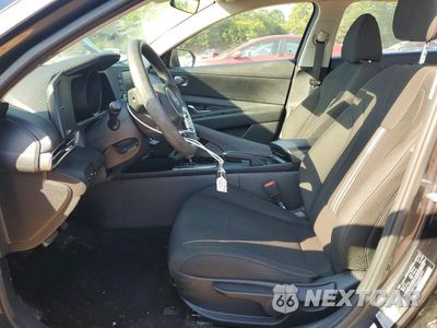 Zdjęcie 7 z 12 samochodu: 2021 HYUNDAI ELANTRA SEL VIN:5NPLM4AG6MH048292 - miniatura