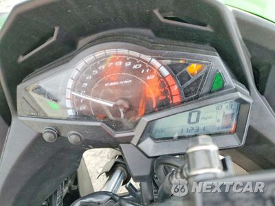 Zdjęcie 7 z 9 samochodu: 2016 KAWASAKI EX300 B VIN:JKAEX8B15GDA25949 - miniatura