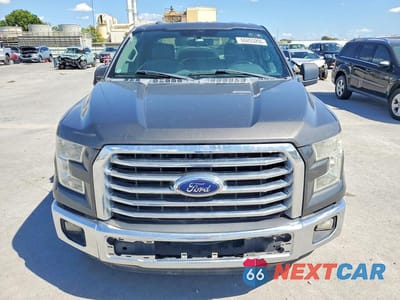 Piąte zdjęcie samochodu w środku: 2016 FORD F150 SUPER CAB VIN:1FTEX1CF7GKD38839 - miniatura