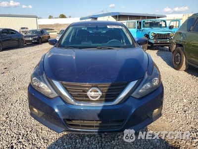Piąte zdjęcie samochodu w środku: 2017 NISSAN ALTIMA 2.5 SR VIN:1N4AL3AP2HC268377 - miniatura