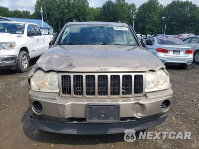 Piąte zdjęcie samochodu w środku: 2005 JEEP GRAND CHEROKEE LAREDO VIN:1J4GR48K45C649351 - miniatura