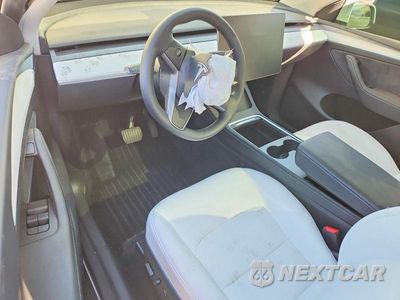 Zdjęcie 8 z 13 samochodu: 2024 TESLA MODEL Y VIN:7SAYGDED4RF105675 - miniatura