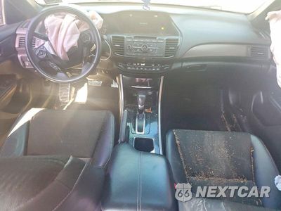 Zdjęcie 8 z 13 samochodu: 2017 HONDA ACCORD SPORT VIN:1HGCR2F57HA196379 - miniatura
