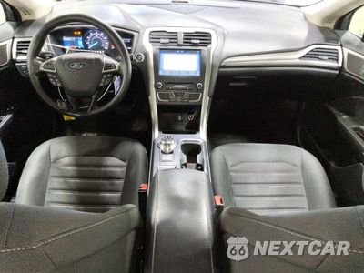Zdjęcie 8 z 12 samochodu: 2018 FORD FUSION SE VIN:3FA6P0HD3JR165755 - miniatura