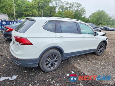 Trzecie zdjęcie samochodu z tyłu: 2024 VOLKSWAGEN TIGUAN SE VIN:3VVMB7AX8RM043772 - miniatura
