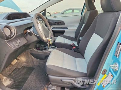 Zdjęcie 7 z 13 samochodu: 2013 TOYOTA PRIUS C TWO VIN:JTDKDTB3XD1054847 - miniatura