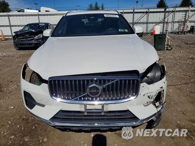 Piąte zdjęcie samochodu w środku: 2022 VOLVO XC60 B5 INSCRIPTION VIN:YV4L12RL8N1014682 - miniatura