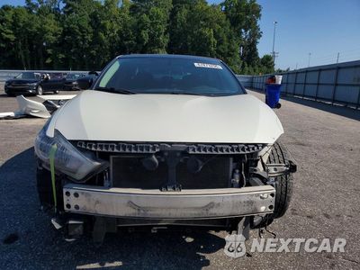 Piąte zdjęcie samochodu w środku: 2017 NISSAN MAXIMA 3.5 SL VIN:1N4AA6AP6HC387167 - miniatura
