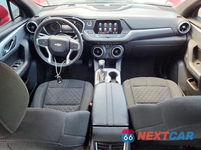 Zdjęcie 8 z 12 samochodu: 2021 CHEVROLET BLAZER 2LT VIN:3GNKBHRS8MS513802 - miniatura