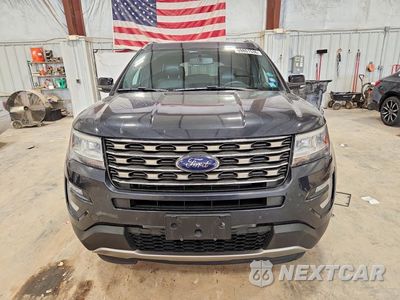 Piąte zdjęcie samochodu w środku: 2017 FORD EXPLORER XLT VIN:1FM5K8D89HGD81246 - miniatura