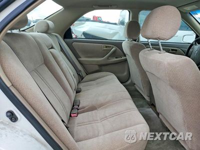 Zdjęcie 10 z 12 samochodu: 2000 TOYOTA CAMRY VIN:4T1BG22K4YU760978 - miniatura