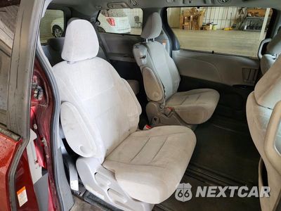 Zdjęcie 11 z 13 samochodu: 2017 TOYOTA SIENNA LE VIN:5TDKZ3DC1HS887962 - miniatura