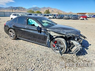 Czwarte zdjęcie samochodu z boku: 2015 MERCEDES-BENZ C 63 AMG-S VIN:55SWF8HBXFU086665 - miniatura
