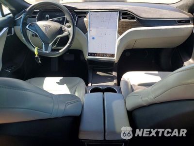 Zdjęcie 8 z 12 samochodu: 2016 TESLA MODEL S VIN:5YJSA1E28GF133283 - miniatura