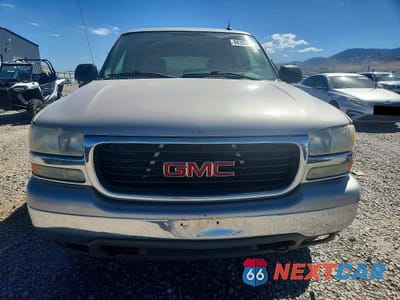 Piąte zdjęcie samochodu w środku: 2005 GMC YUKON VIN:1GKEK13VX5J153424 - miniatura