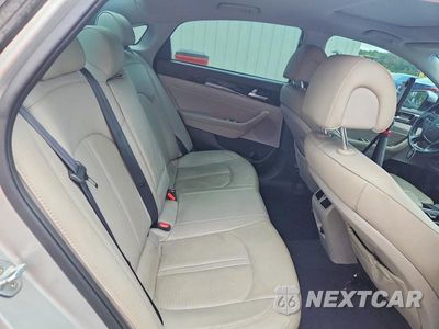 Zdjęcie 10 z 12 samochodu: 2016 HYUNDAI SONATA LIMITED VIN:5NPE34AF9GH325900 - miniatura