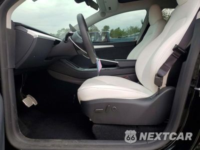 Zdjęcie 7 z 12 samochodu: 2024 TESLA MODEL Y VIN:7SAYGDEFXRA275473 - miniatura