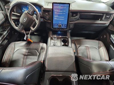 Zdjęcie 8 z 12 samochodu: 2024 FORD EXPEDITION LIMITED VIN:1FMJU2A86REA02789 - miniatura