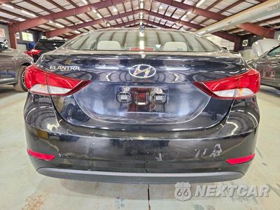 Zdjęcie 6 z 12 samochodu: 2016 HYUNDAI ELANTRA SE VIN:KMHDH4AE7GU544019 - miniatura
