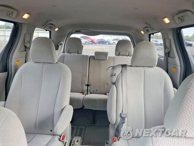 Zdjęcie 10 z 13 samochodu: 2011 TOYOTA SIENNA LE VIN:5TDKK3DCXBS098365 - miniatura