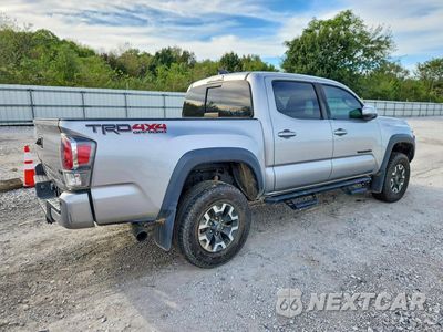 Trzecie zdjęcie samochodu z tyłu: 2021 TOYOTA TACOMA TRD OFF-ROAD VIN:5TFCZ5AN5MX249952 - miniatura