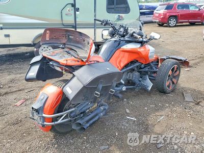 Czwarte zdjęcie samochodu z boku: 2015 CAN-AM SPYDER ROADSTER F3 VIN:2BXRDDD21FV004112 - miniatura