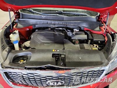 Zdjęcie 12 z 13 samochodu: 2019 KIA SORENTO SX V6 VIN:5XYPK4A53KG506087 - miniatura
