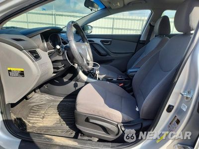 Zdjęcie 7 z 12 samochodu: 2016 HYUNDAI ELANTRA SE VIN:5NPDH4AE9GH677041 - miniatura