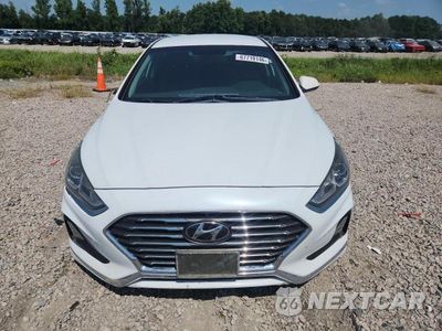 Piąte zdjęcie samochodu w środku: 2019 HYUNDAI SONATA SE VIN:5NPE24AF8KH790650 - miniatura