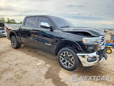 Czwarte zdjęcie samochodu z boku: 2025 RAM 1500 LARAMIE VIN:1C6SRFJP0SN553984 - miniatura