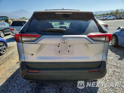 Zdjęcie 6 z 13 samochodu: 2019 TOYOTA RAV4 XLE VIN:2T3W1RFVXKW022150 - miniatura