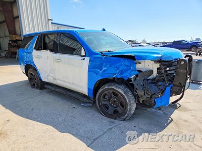 Czwarte zdjęcie samochodu z boku: 2022 CHEVROLET TAHOE C1500 VIN:1GNSCLED1NR261824 - miniatura