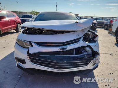 Piąte zdjęcie samochodu w środku: 2018 CHEVROLET MALIBU LT VIN:1G1ZD5ST2JF277725 - miniatura