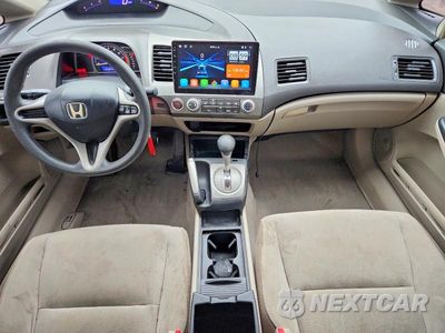 Zdjęcie 8 z 12 samochodu: 2010 HONDA CIVIC LX VIN:2HGFA1F59AH581691 - miniatura