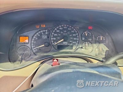Zdjęcie 9 z 13 samochodu: 2002 CHEVROLET SUBURBAN K1500 VIN:3GNFK16Z92G357828 - miniatura