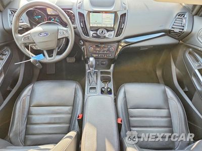 Zdjęcie 8 z 13 samochodu: 2019 FORD ESCAPE TITANIUM VIN:1FMCU9J9XKUA09119 - miniatura