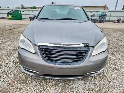 Piąte zdjęcie samochodu w środku: 2012 CHRYSLER 200 LX VIN:1C3CCBAB3CN222799 - miniatura