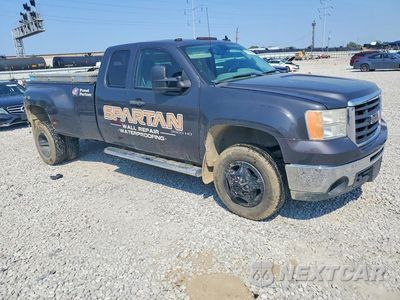 Czwarte zdjęcie samochodu z boku: 2010 GMC SIERRA K3500 VIN:1GT8K2BGXAZ248952 - miniatura