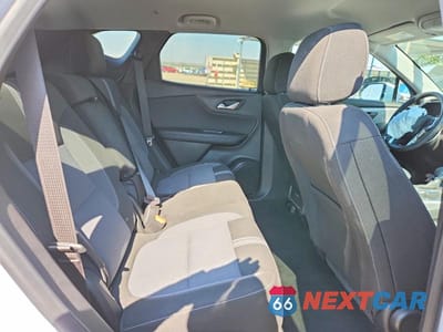 Zdjęcie 10 z 12 samochodu: 2026 CHEVROLET BLAZER 2LT VIN:3GNKBCR44TS165841 - miniatura