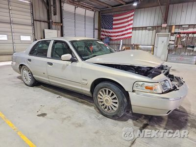Czwarte zdjęcie samochodu z boku: 2010 MERCURY GRAND MARQUIS LS VIN:2MEBM7FV6AX619244 - miniatura