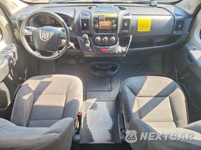 Zdjęcie 8 z 13 samochodu: 2020 RAM PROMASTER 3500 DELIVERY VAN VIN:3C6URVJG2LE140070 - miniatura